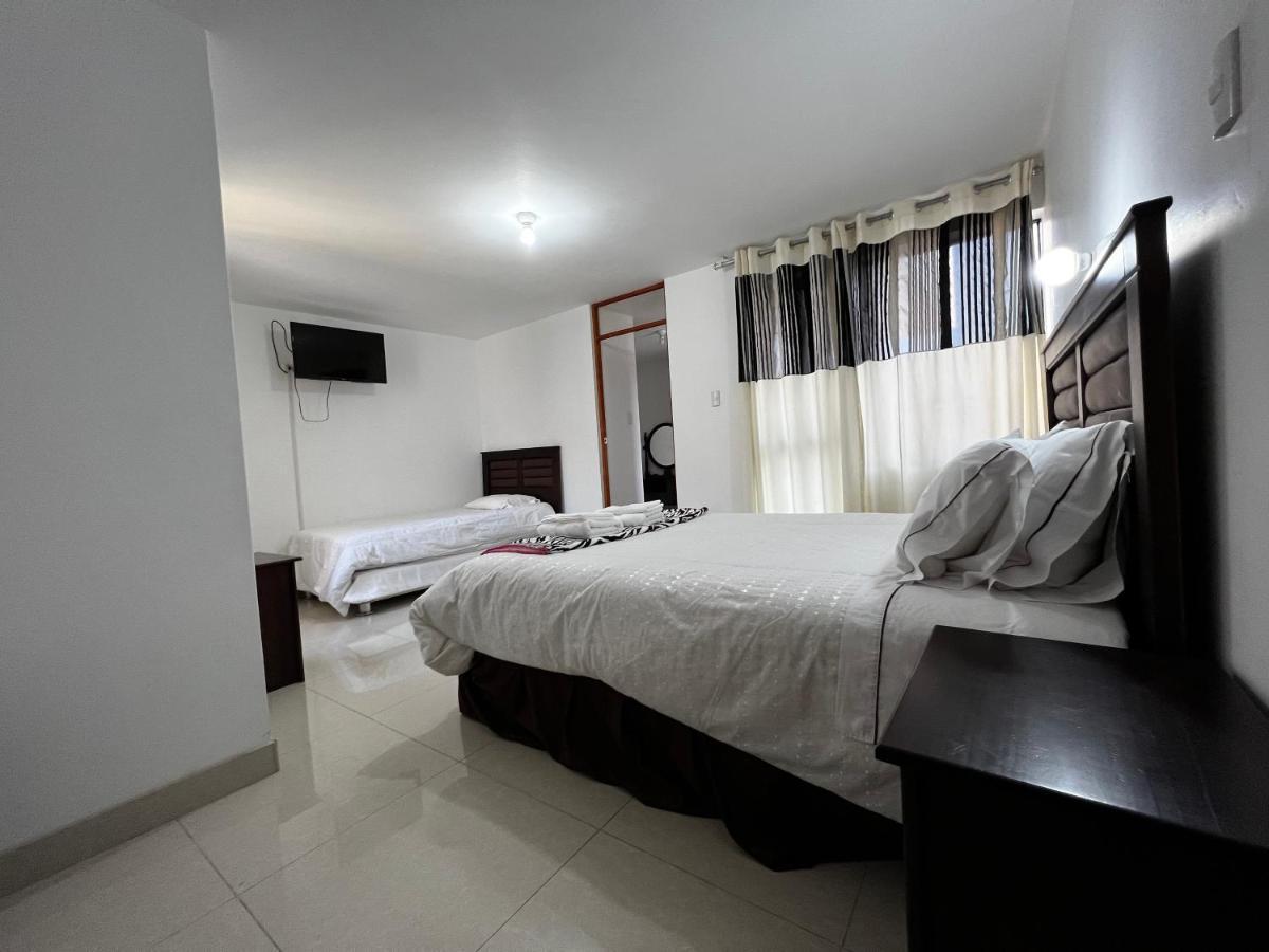 Hostal Santa Rosa Caraz Bagian luar foto
