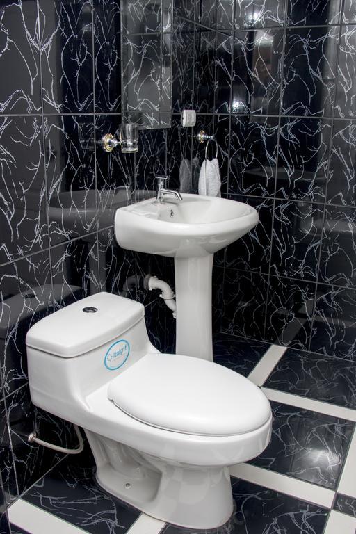 Hostal Santa Rosa Caraz Ruang foto