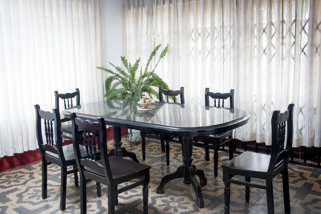 Hostal Santa Rosa Caraz Bagian luar foto