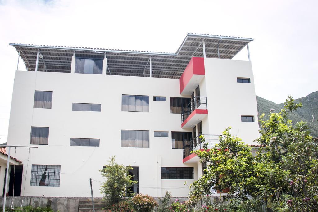 Hostal Santa Rosa Caraz Bagian luar foto